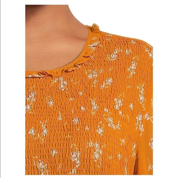 Women’s Plus Size Smocked Long Sleeves Blouse Top - Picture 5 of 8